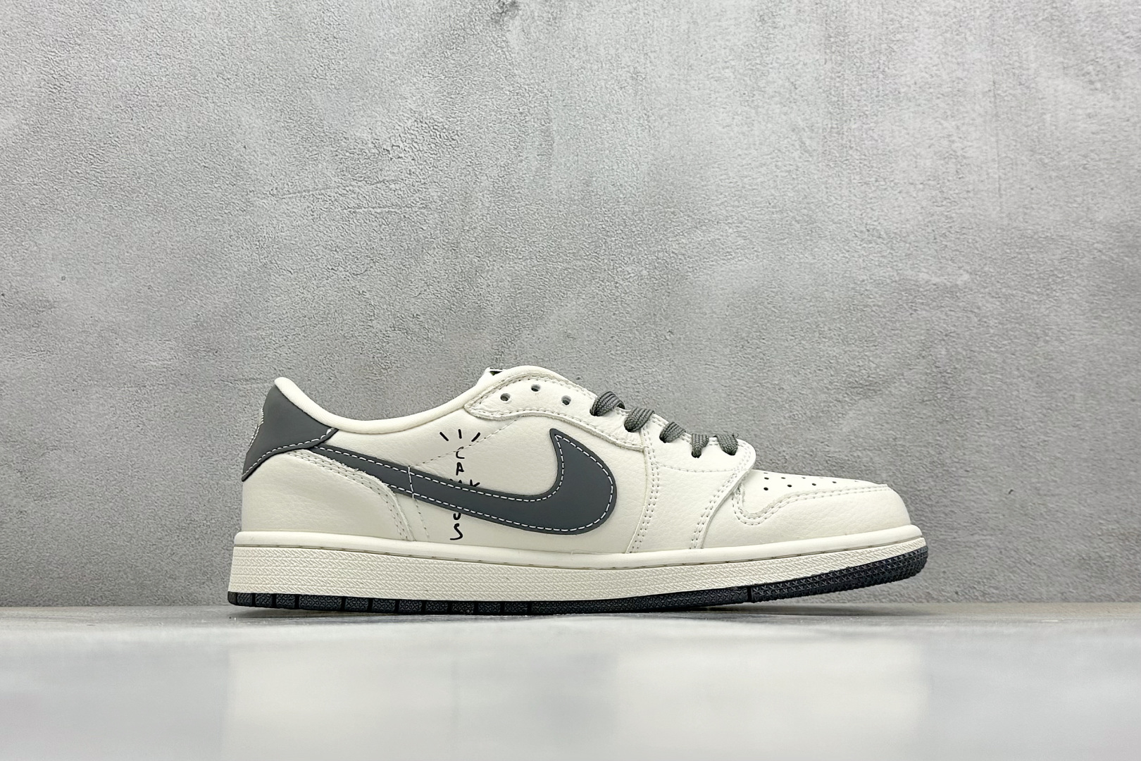280 Travis Scott x Fragment Design x Air Jordan 1 Low OG SP AJ1 Supreme联名 涂鸦暴力熊 低帮文化休闲板鞋 XS2024-035