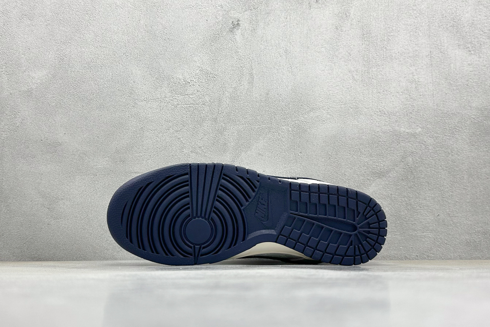 280 Nike SB Dunk Low LV联名 蓝勾暗印花 周年高端定制 低帮休闲板鞋 XX3168-146