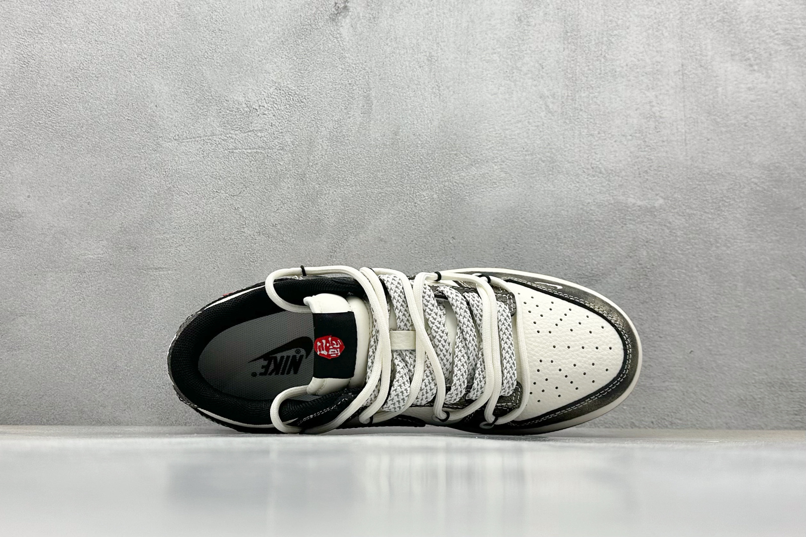 300 Nike SB Dunk Low 蛇年系列 绑带渐变黑勾 周年高端定制 低帮休闲板鞋 YX5066-310