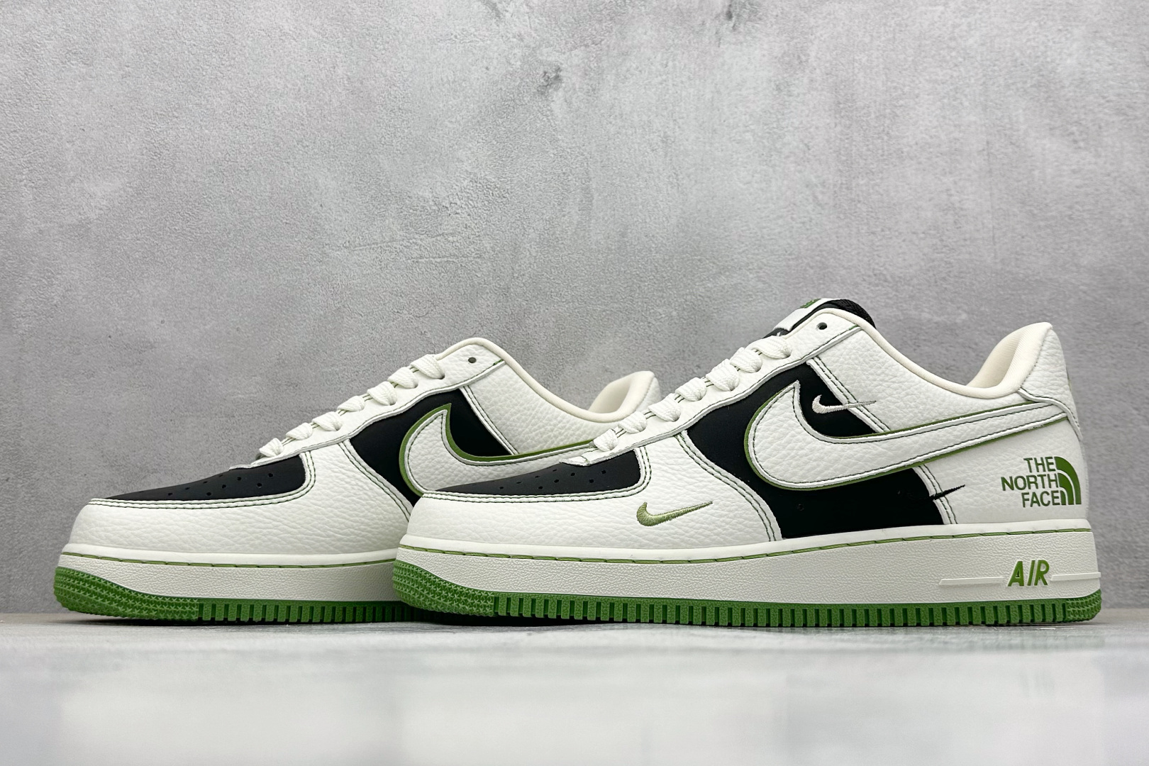 260 SC版 Nike Air Force 1'07 Low 北面联名 白黑绿 空军一号低帮休闲板鞋 SC9207-527