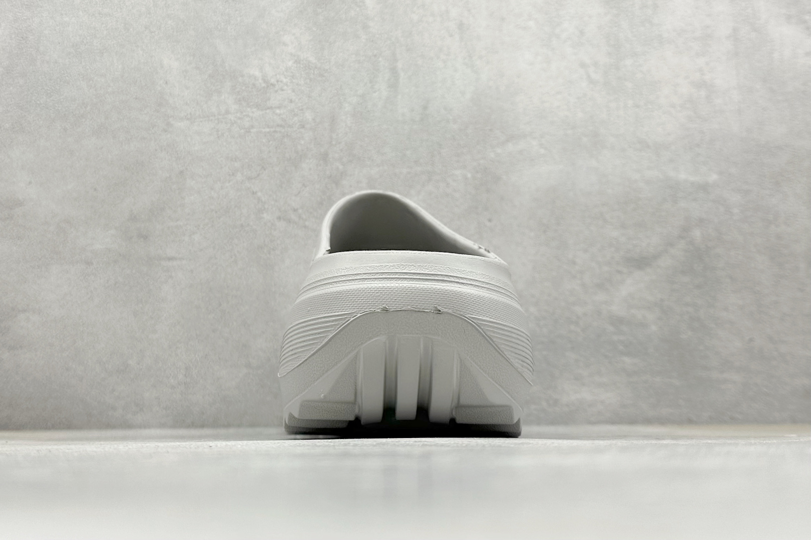 AD OZWAVE CLOG稳定缓震回弹厚底老爹拖鞋 厨师鞋二代 JR6760