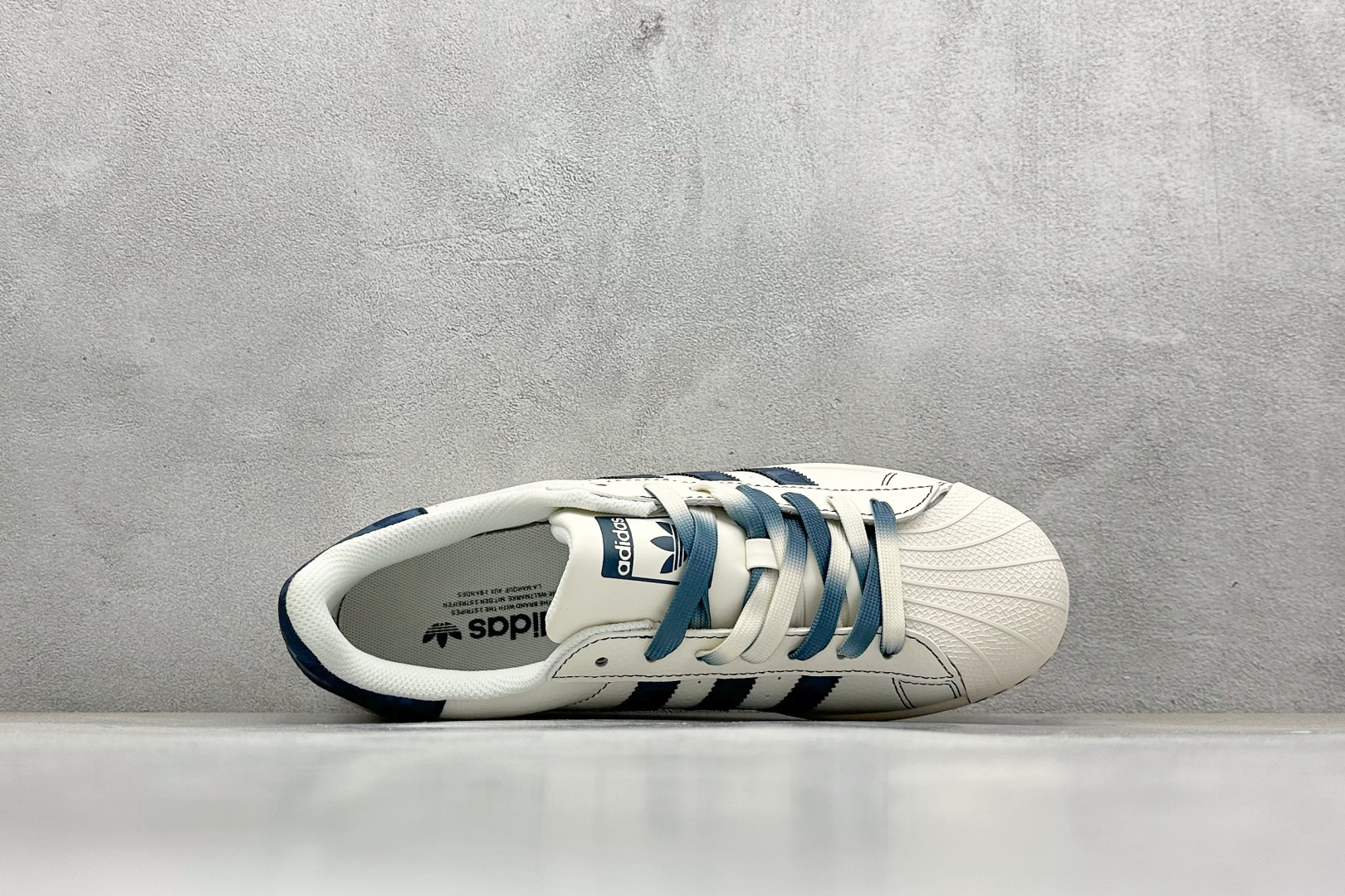 AD Originals Superstar x Supreme 白蓝 HS3069