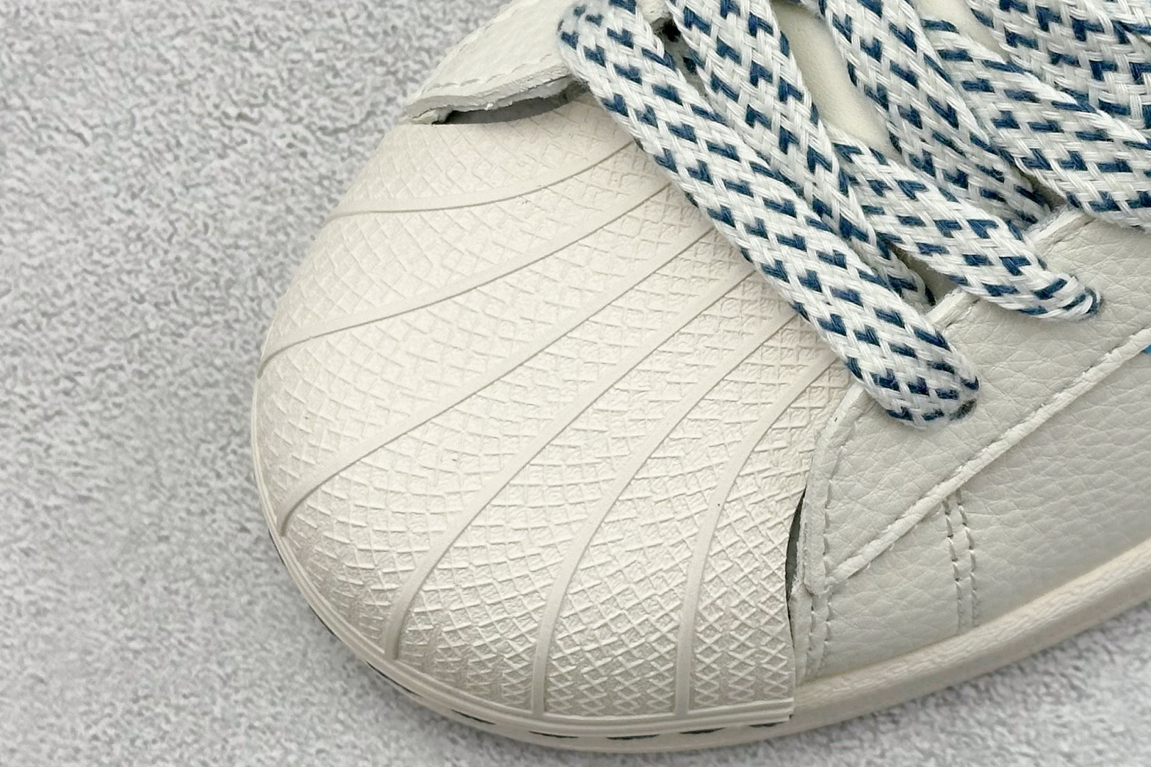 AD Originals Superstar x OFF-WHITE 白蓝 HS3075