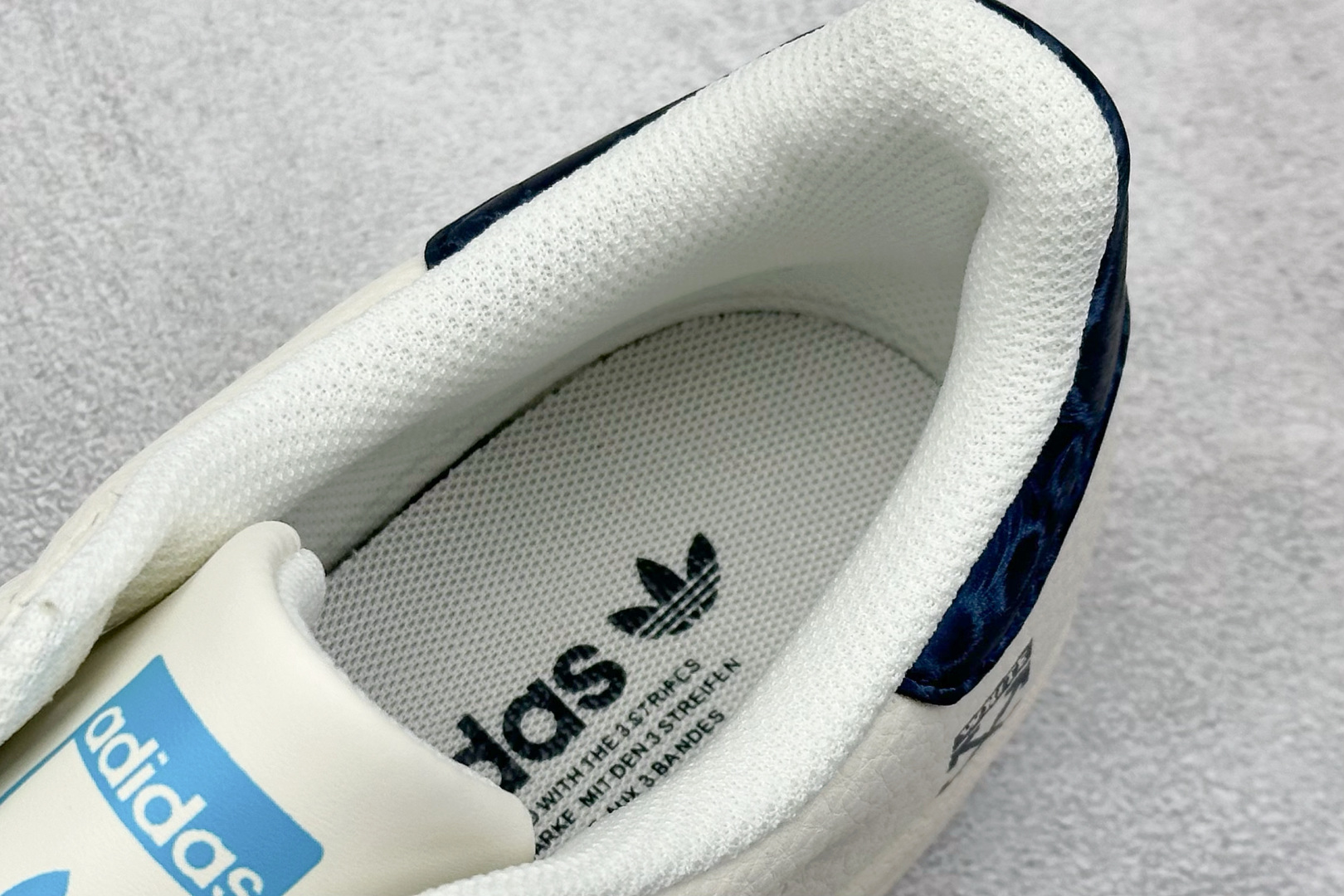 AD Originals Superstar x OFF-WHITE 白蓝 HS3075