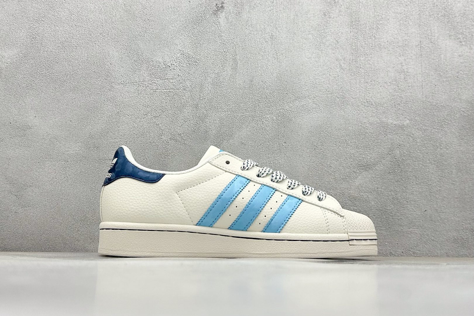AD Originals Superstar x OFF-WHITE 白蓝 HS3075