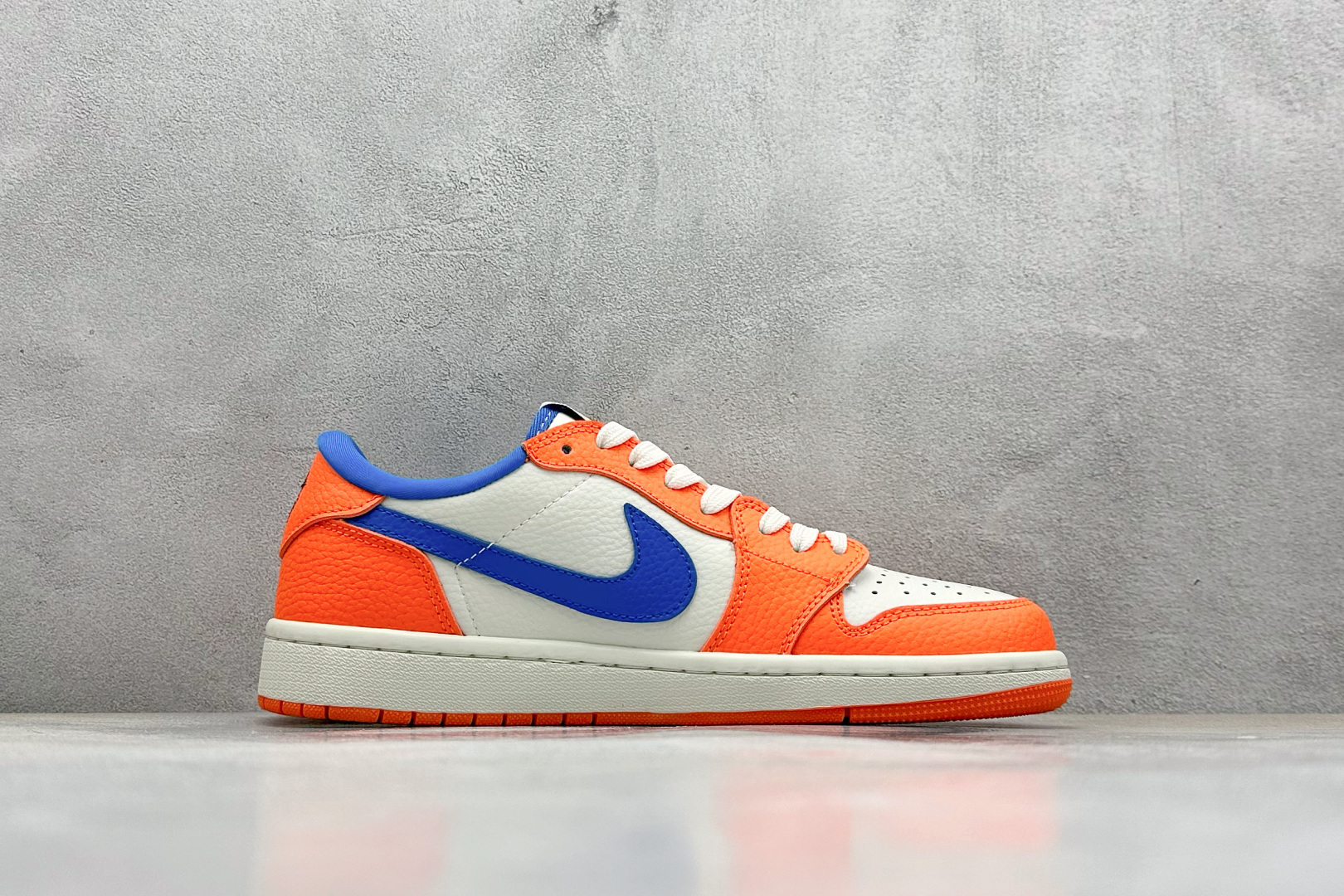 终端放店
XC版 Travis Scott x Fragment Design x Air Jorda