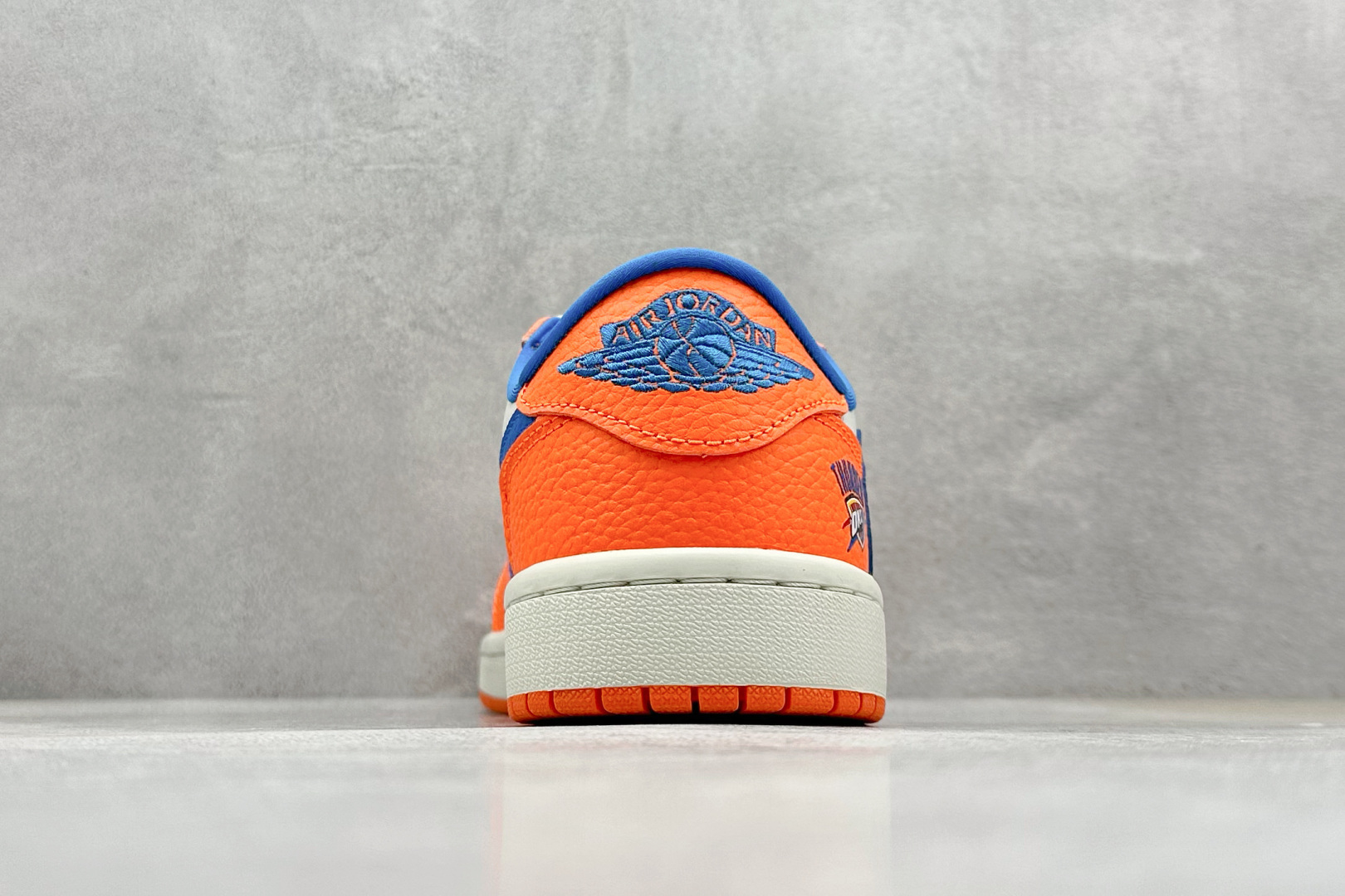 终端放店
XC版 Travis Scott x Fragment Design x Air Jorda