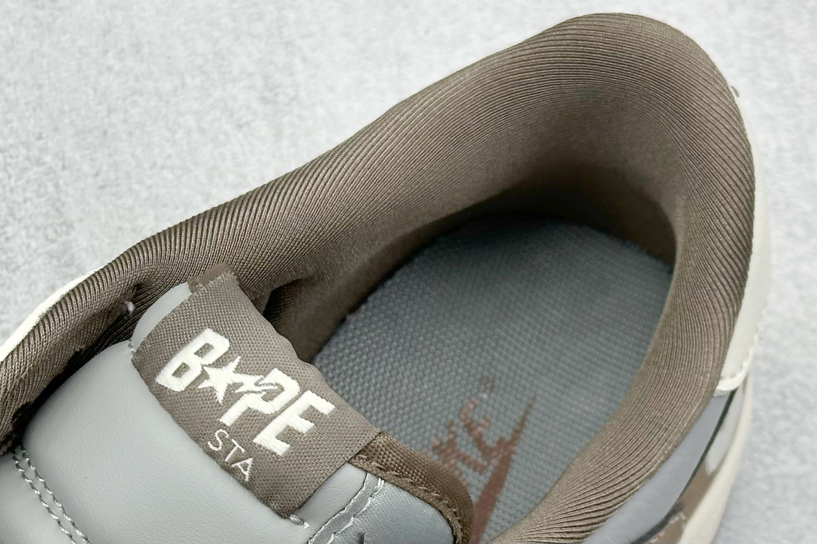终端放店
XC版 Fragment x Travis Scott x 猿人头
Air Jordan 1