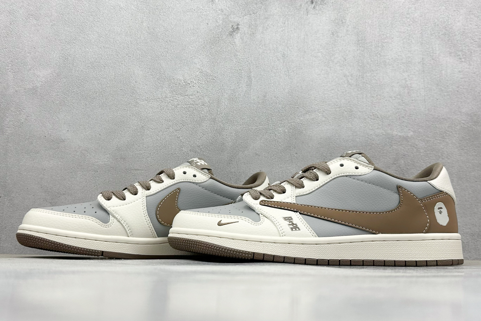 终端放店
XC版 Fragment x Travis Scott x 猿人头
Air Jordan 1
