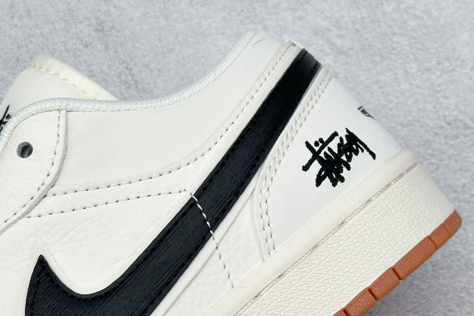 XS版 Air Jordan 1 Low AJ1 乔1 斯图西联名 黑勾生胶 XX3168-170