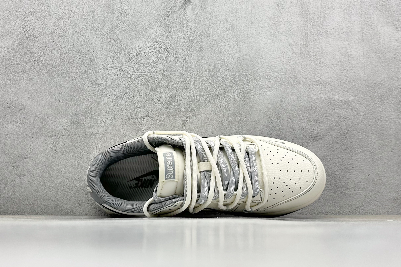 Nike SB Dunk Low Sup系列 绑带米白涂鸦勾 周年高端定制 低帮休闲板鞋 DM6868-080