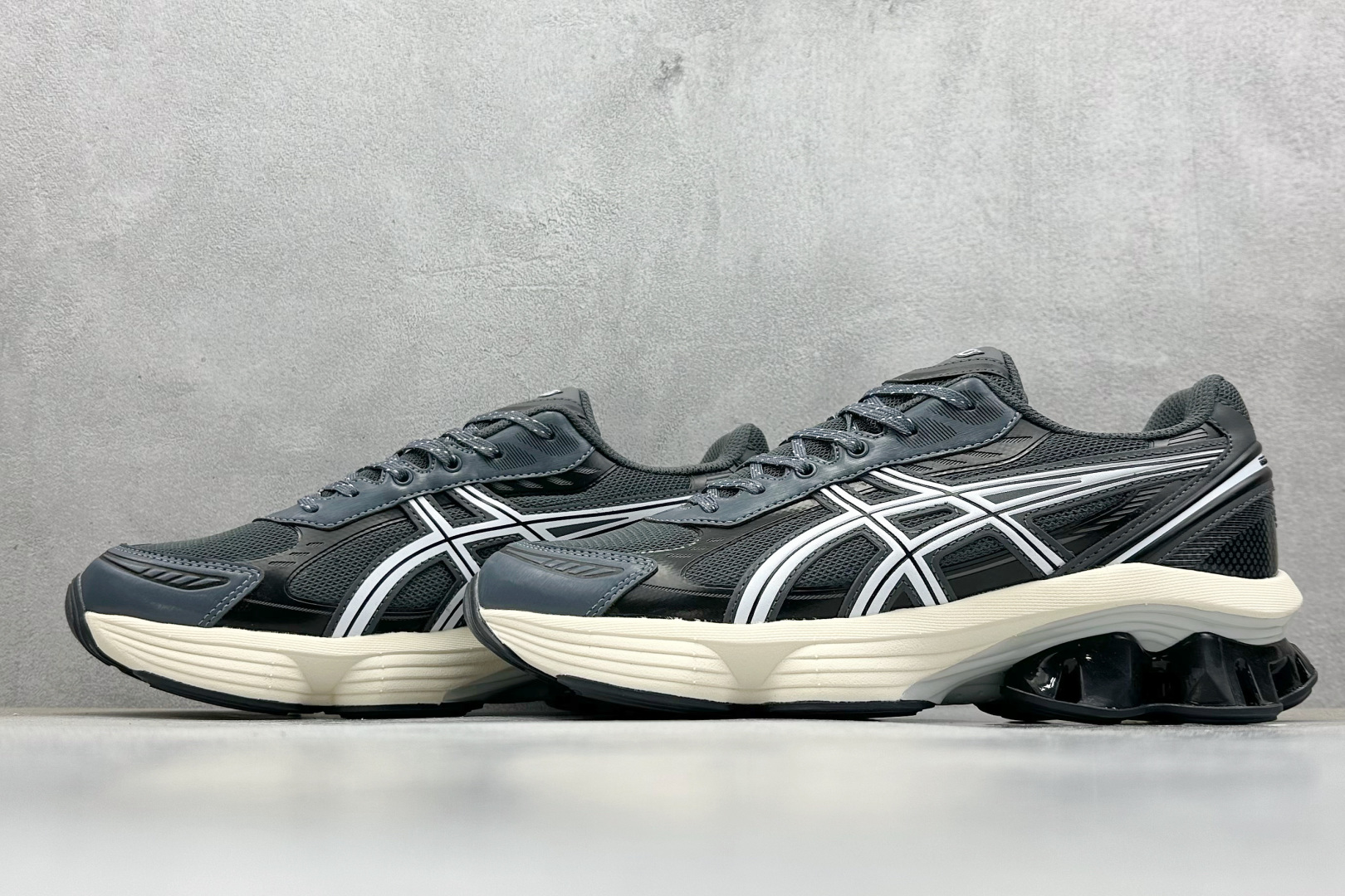 Asics Gel-Kinetic Fluent 亚瑟士运动休闲透气专业跑鞋