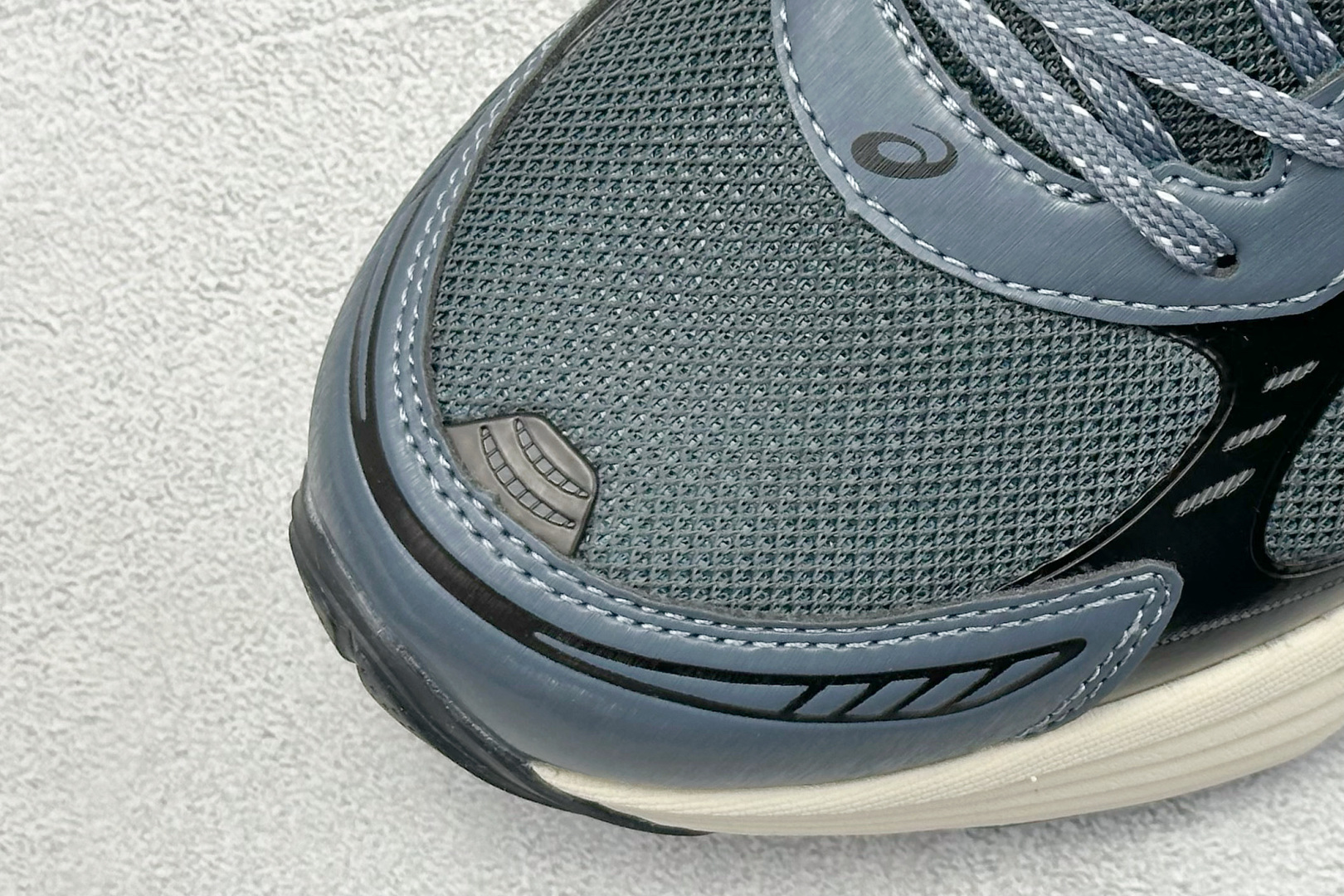 Asics Gel-Kinetic Fluent 亚瑟士运动休闲透气专业跑鞋