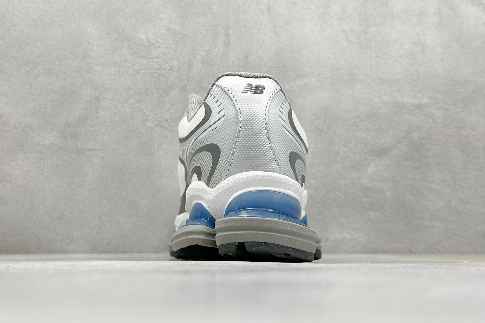 230 New Balance 新百伦 NB2000 网面休闲鞋 U2000AA