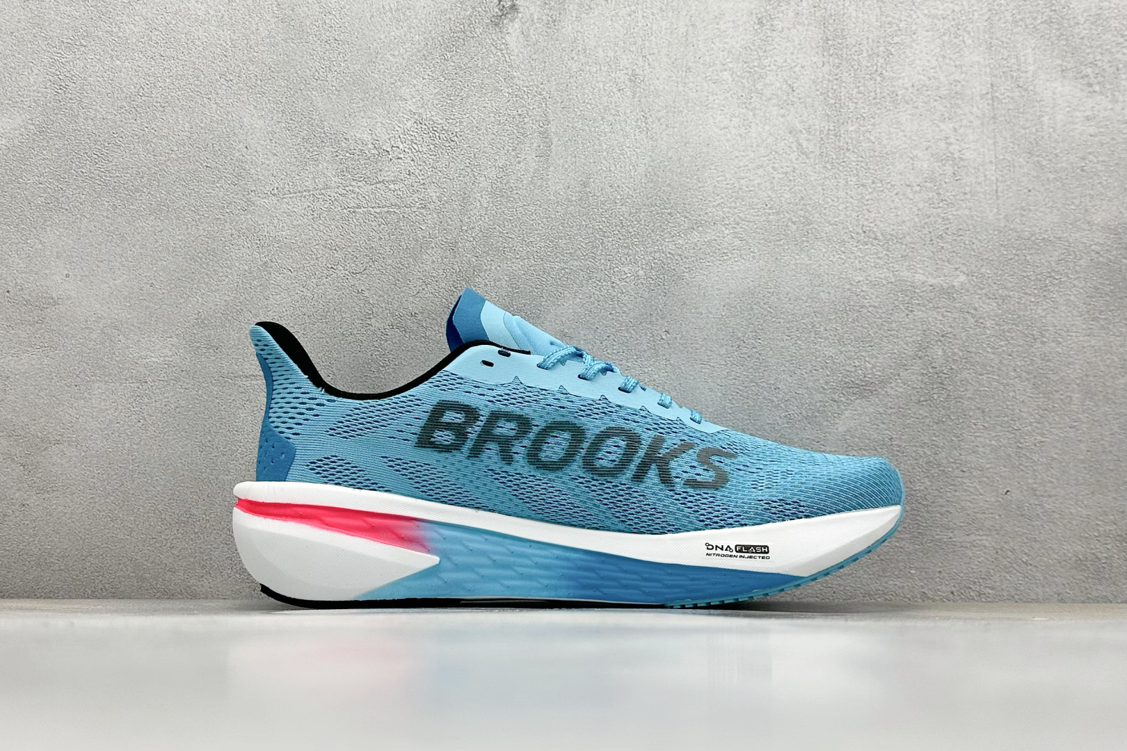 Brooks Hyperion Max 2 布鲁克斯 烈风系列低帮透气缓震支撑休闲运动慢跑鞋 110432 1D 441