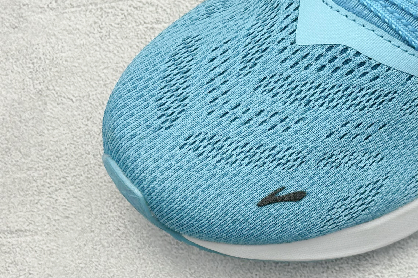 Brooks Hyperion Max 2 布鲁克斯 烈风系列低帮透气缓震支撑休闲运动慢跑鞋 110432 1D 441