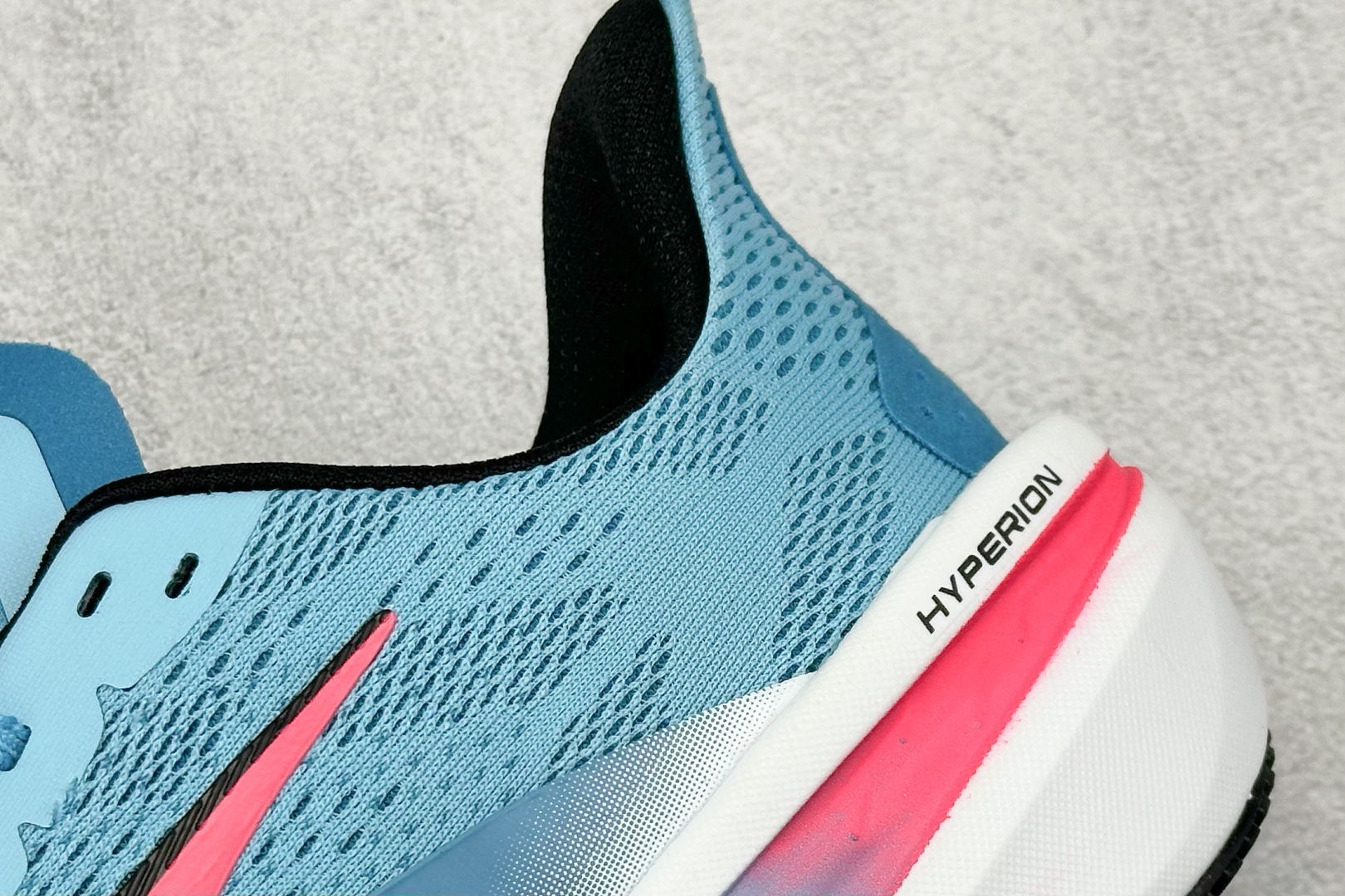 Brooks Hyperion Max 2 布鲁克斯 烈风系列低帮透气缓震支撑休闲运动慢跑鞋 110432 1D 441