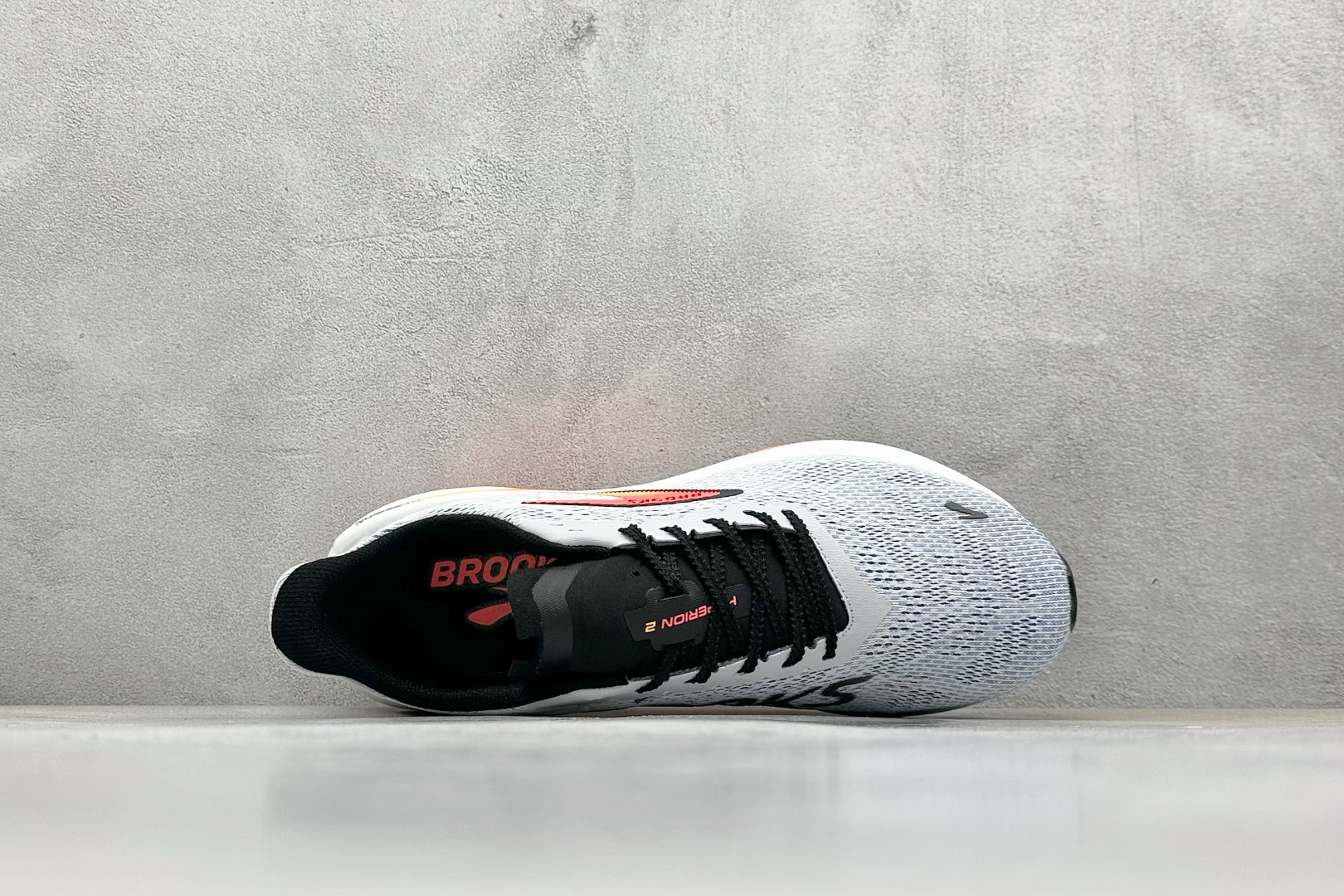 Brooks Hyperion Max 2 布鲁克斯 烈风系列低帮透气缓震支撑休闲运动慢跑鞋 110432 1D 443