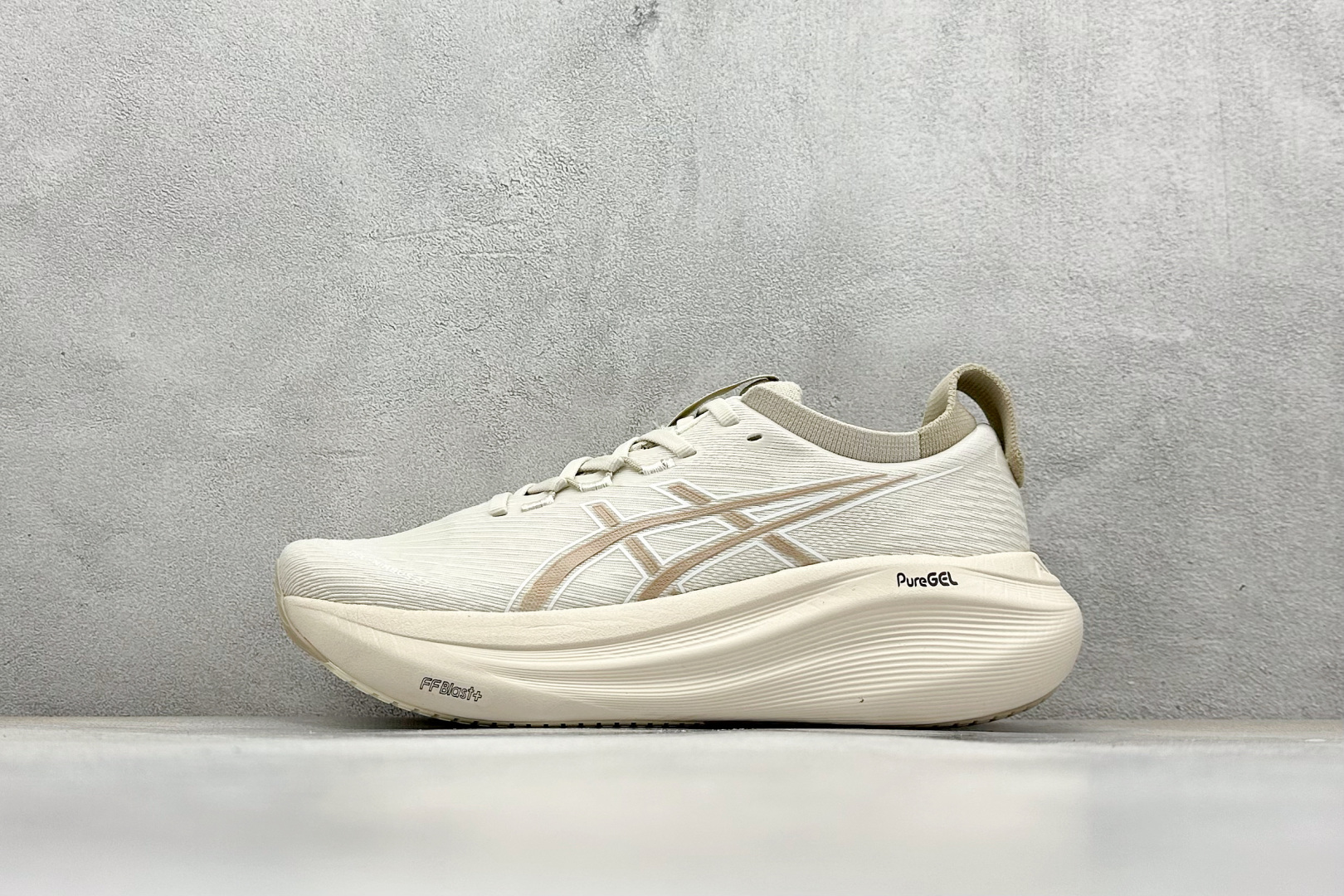 Asics Gel-Nimbus 27 亚瑟士复古透气休闲鞋缓震男子耐磨跑步鞋 1011C096-200