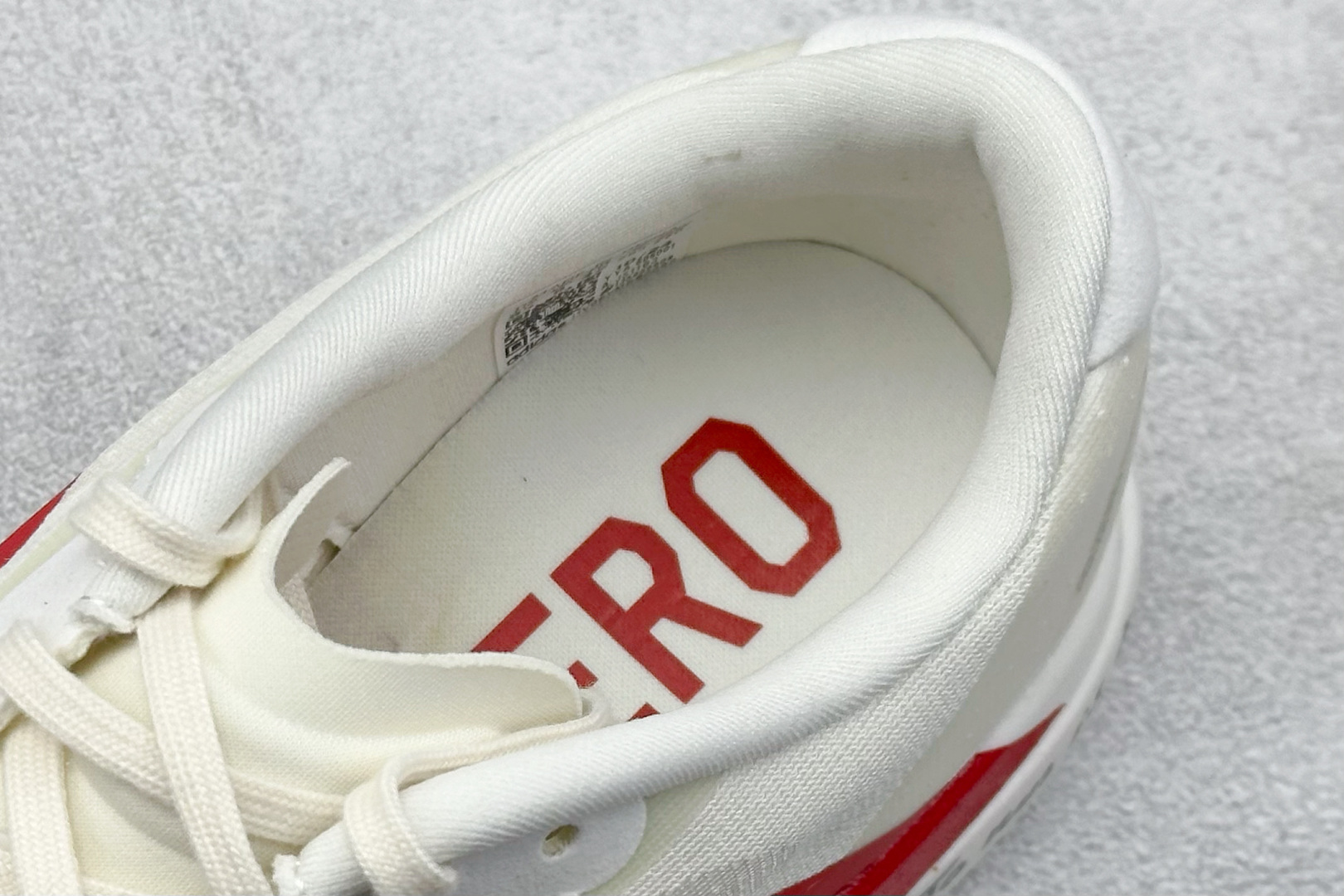 PK版 Adidas Adizero Evo SL 阿迪超轻透气缓震跑鞋 JS1183