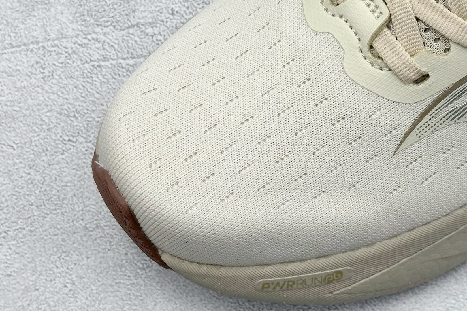 SF版 Saucony Triumph 索康尼胜利22代旗舰级缓震型跑鞋