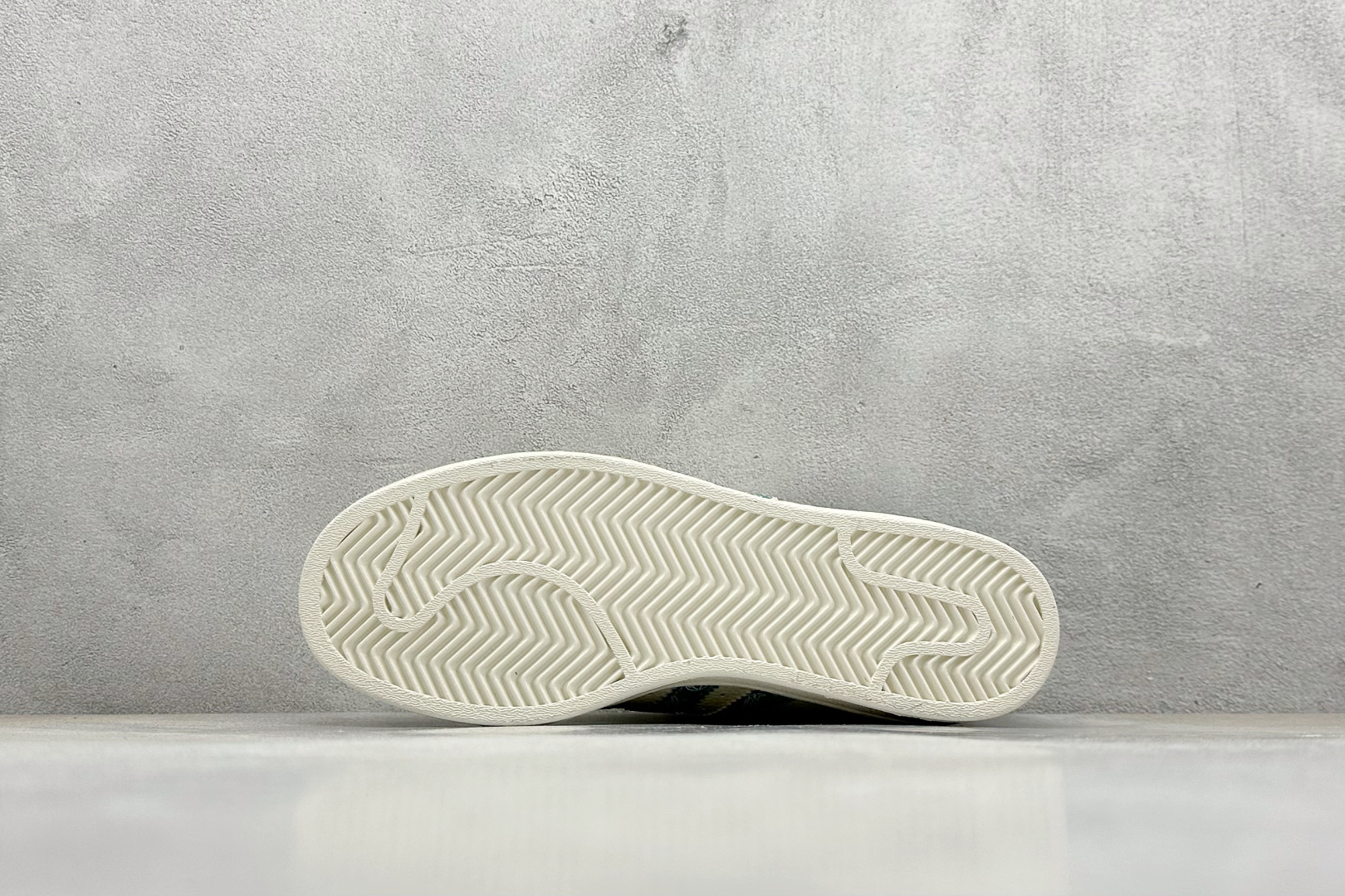 AD Originals Superstar x Louis Vuitton 白青 AD0001