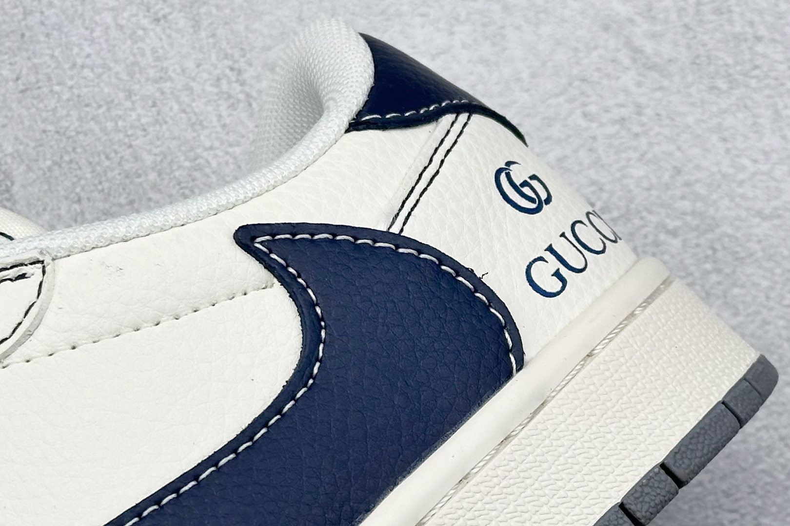 Travis Scott x Nike Air Jordan 1 Low x GUCCI Air Jordan 1 Low 反转灰白蓝小钩 XF8698-076