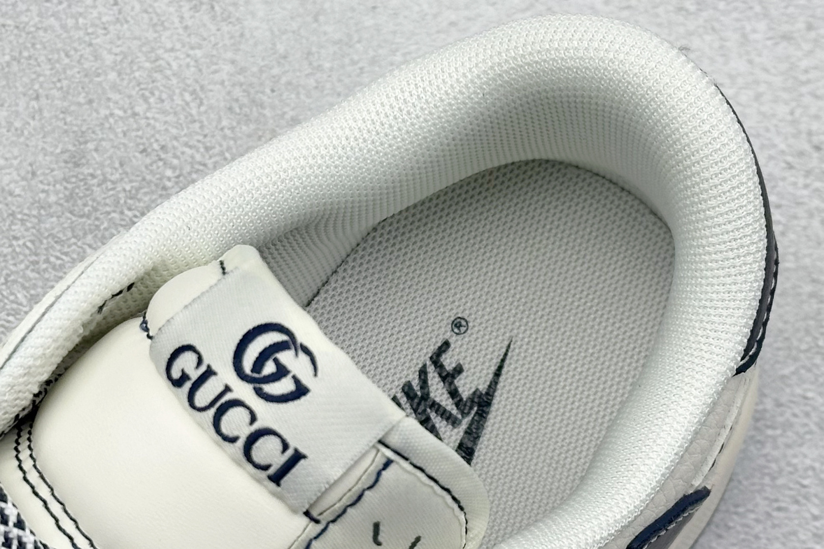 Travis Scott x Nike Air Jordan 1 Low x GUCCI Air Jordan 1 Low 反转灰白蓝小钩 XF8698-076