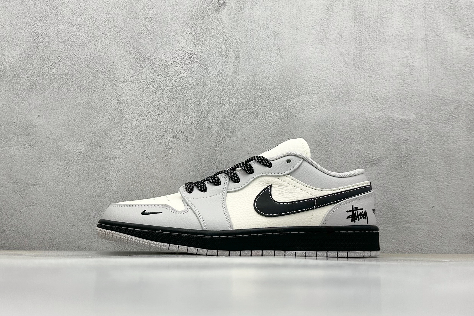 Air Jordan 1 Low AJ1 乔1 斯图西联名 黑白灰 XX3168-177