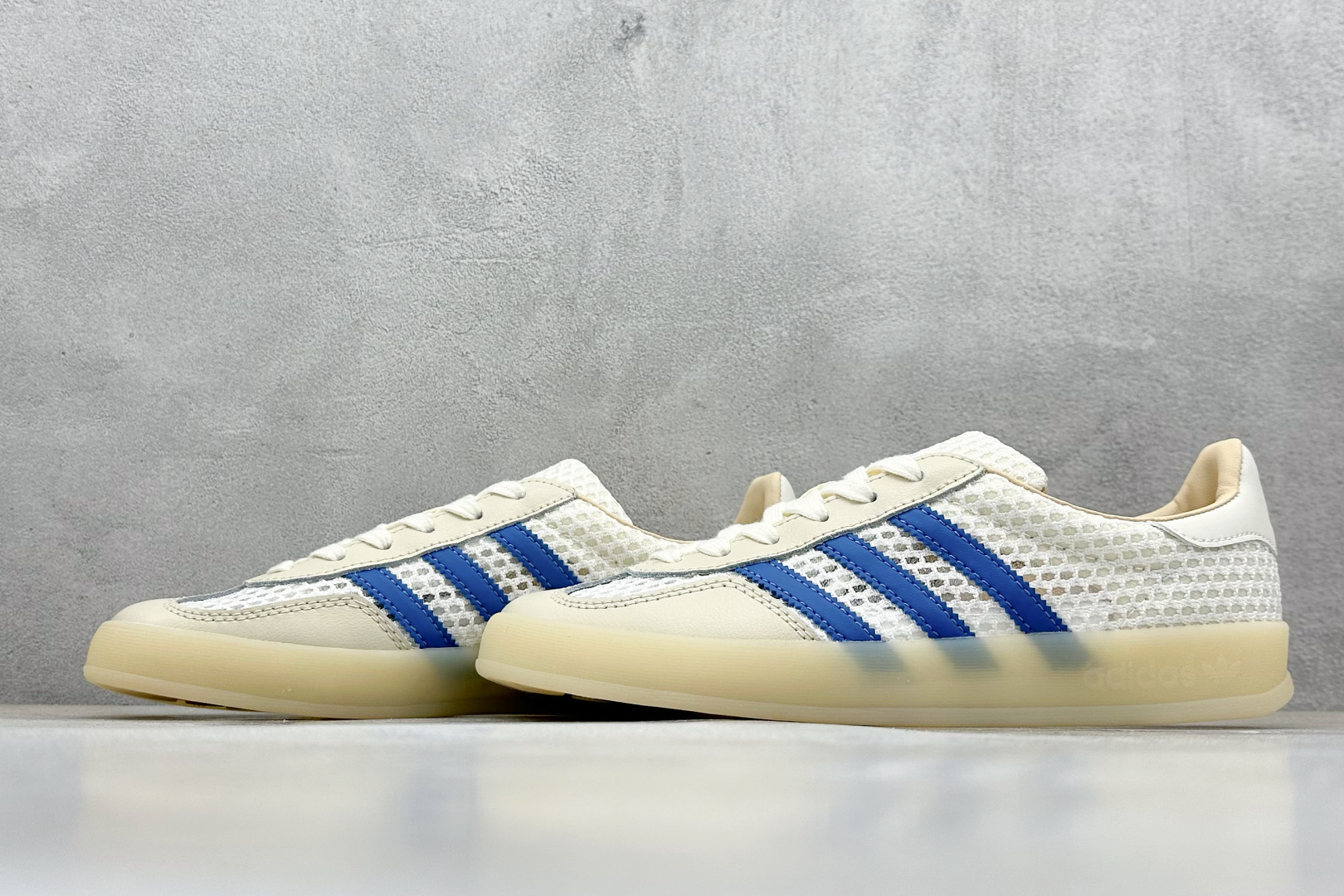 AD Originals Gazelle Indoor 米白蓝 三叶草复古休闲运动板鞋 JH5419