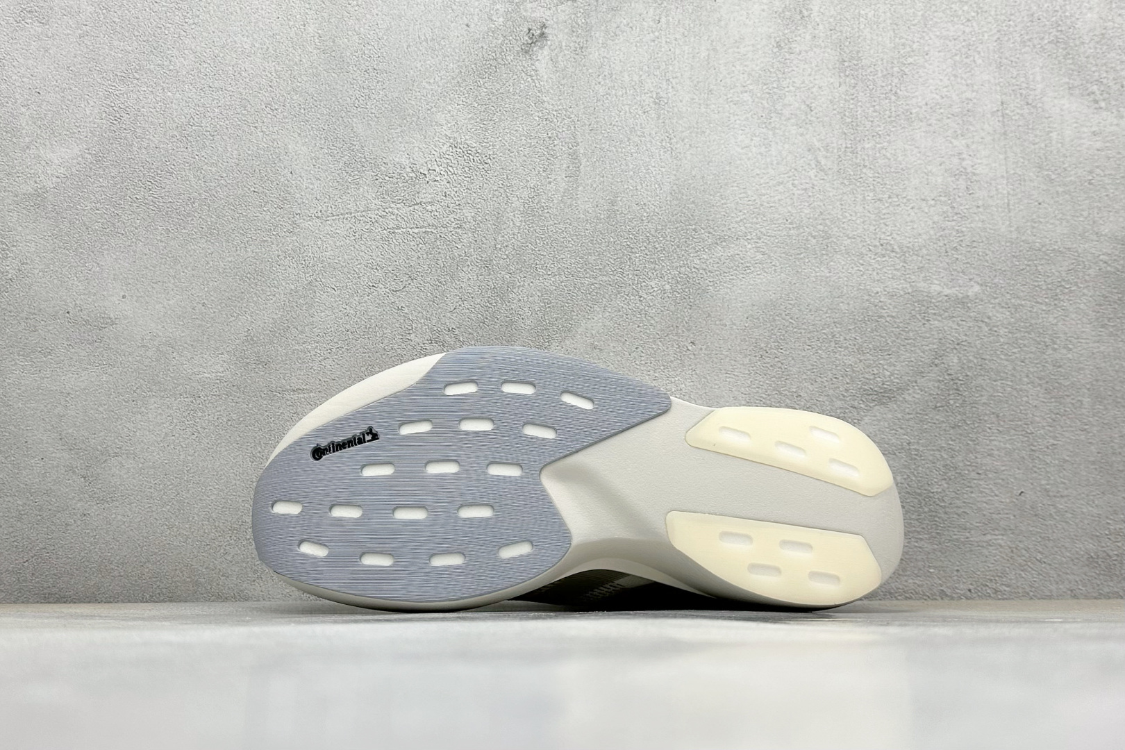 AD Adizero Evo SL M 轻盈跑鞋 耐磨减震专业跑步鞋 JR3419