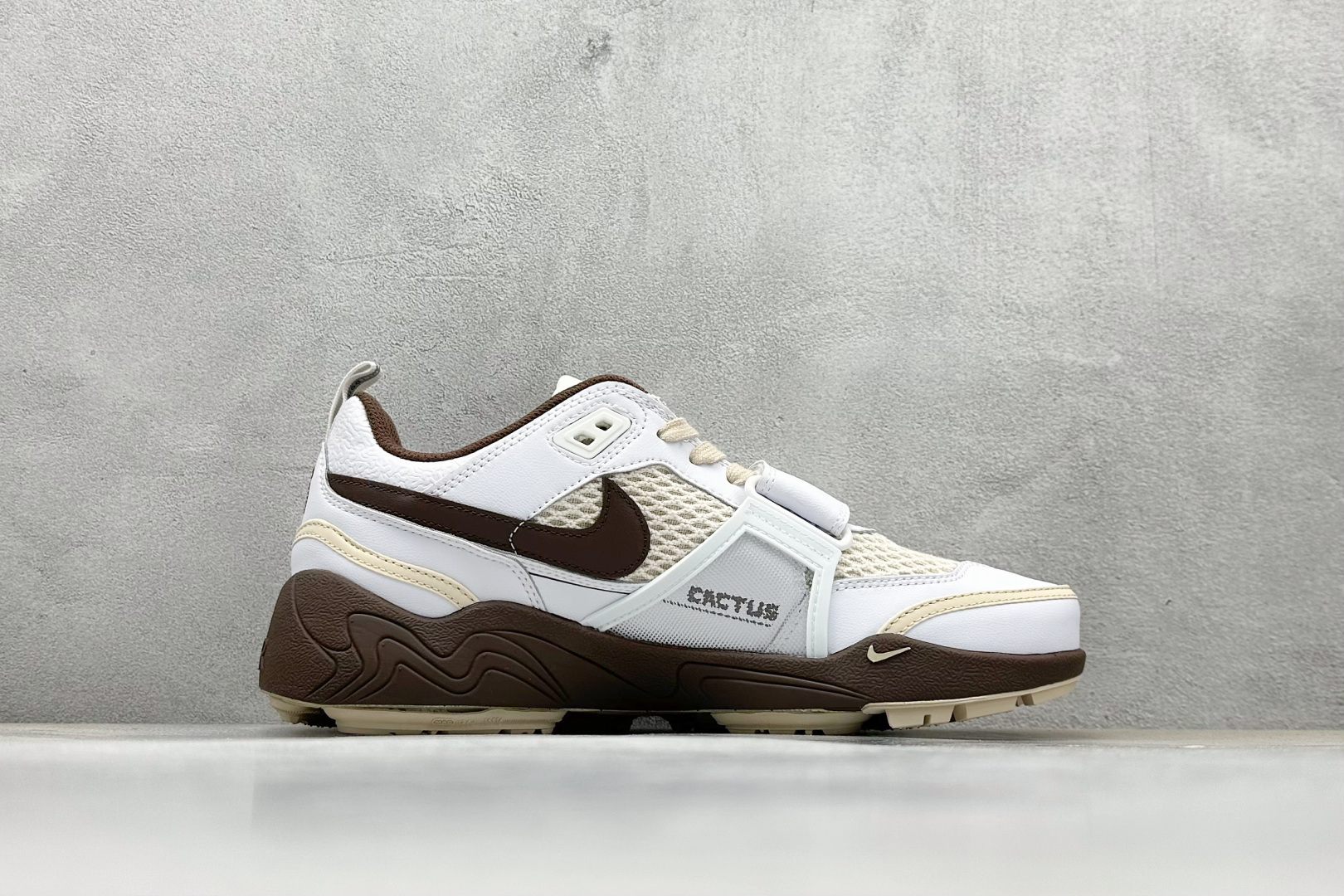 S2纯原 Travis Scott x Nike Zoom Field Jaxx ”Light Chocolate” 联名款 潮流低帮生活休闲鞋 HQ3073-100