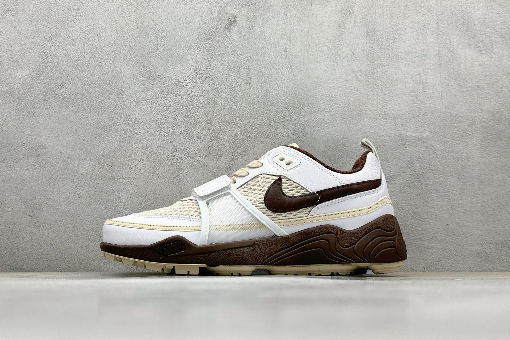 S2纯原 Travis Scott x Nike Zoom Field Jaxx ”Light Chocolate” 联名款 潮流低帮生活休闲鞋 HQ3073-100