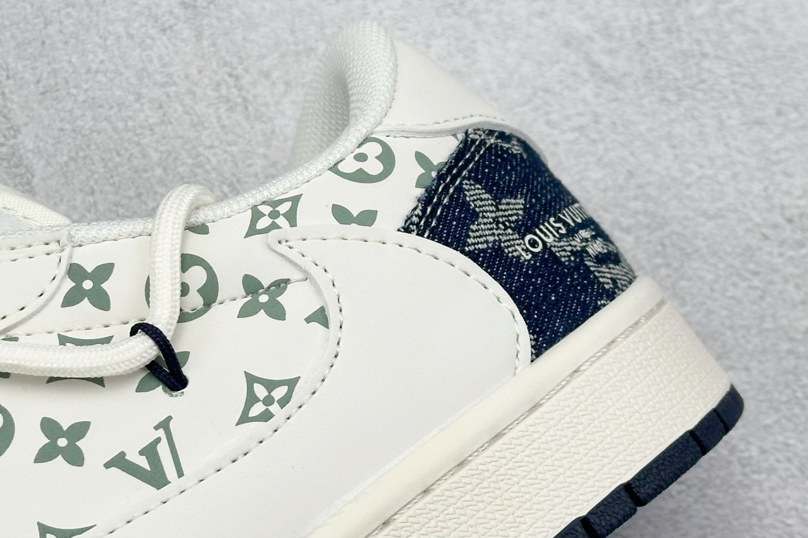 Travis Scott x Fragment Design x Air Jordan 1 Low OG SP AJ1 LV联名 蓝牛仔抽绳 低帮文化休闲板鞋 YX5066-322
