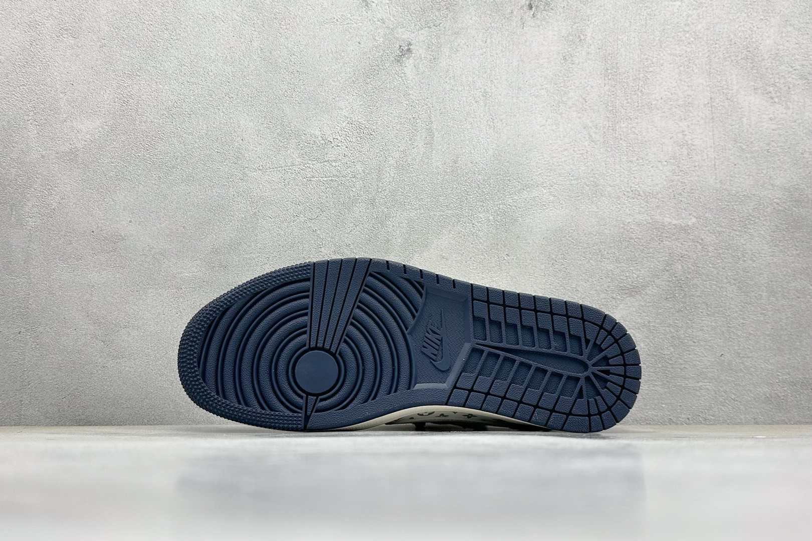 Travis Scott x Fragment Design x Air Jordan 1 Low OG SP AJ1 LV联名 蓝牛仔抽绳 低帮文化休闲板鞋 YX5066-322