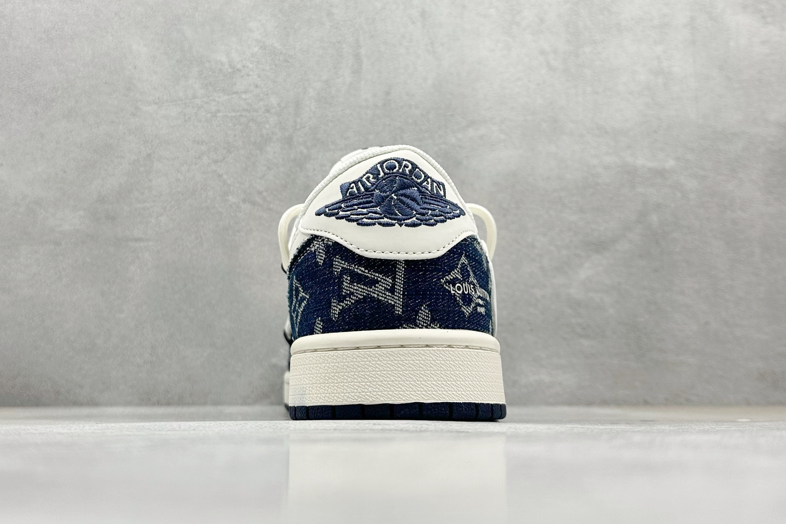 Travis Scott x Fragment Design x Air Jordan 1 Low OG SP AJ1 LV联名 蓝牛仔抽绳 低帮文化休闲板鞋 YX5066-322