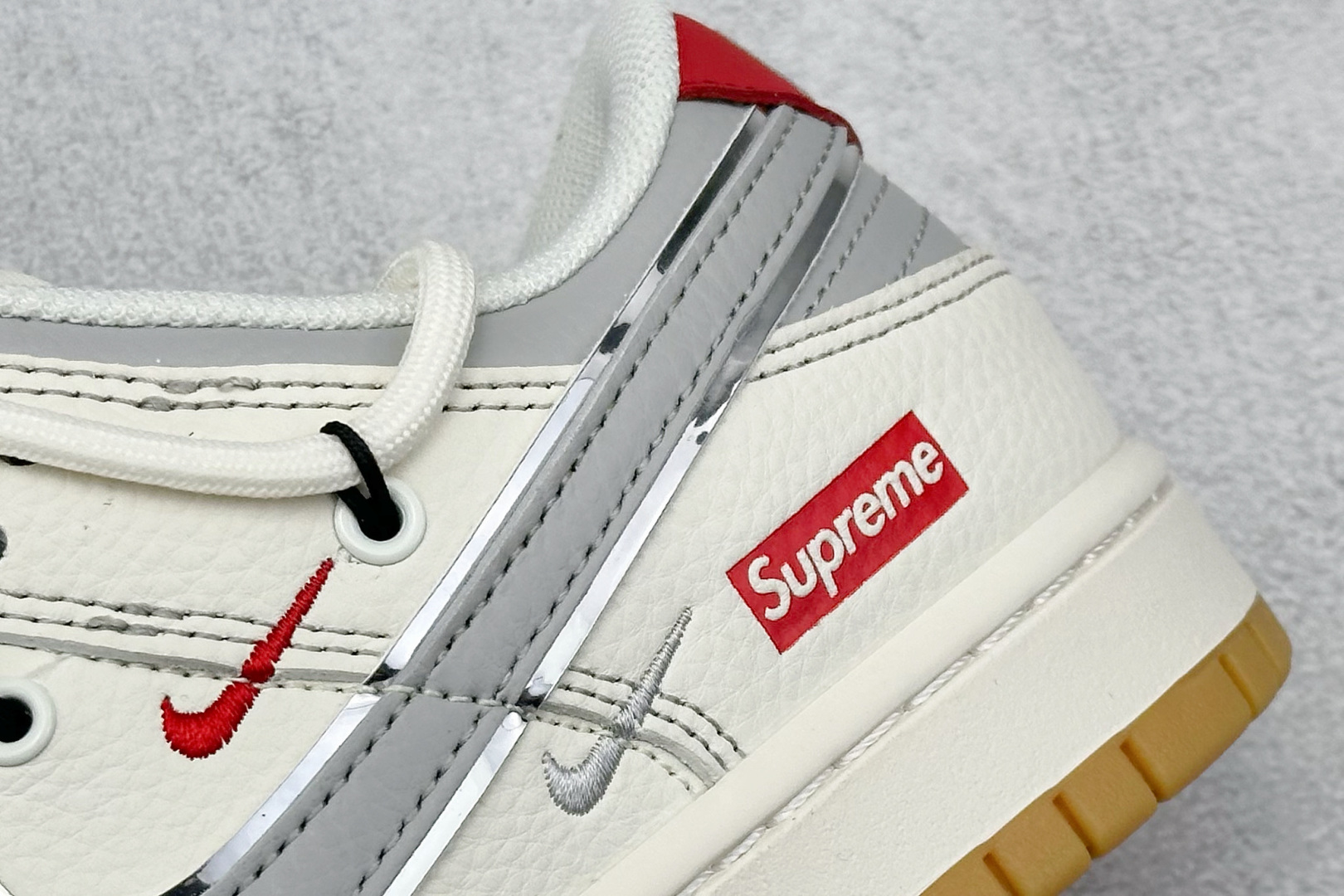 Nike SB Dunk Low Sup系列 绑带米白灰勾 周年高端定制 低帮休闲板鞋 FC1688-215