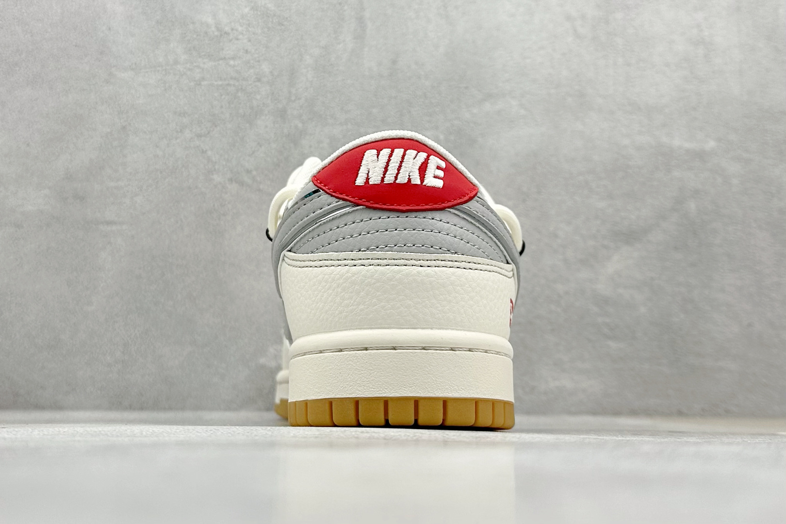 Nike SB Dunk Low Sup系列 绑带米白灰勾 周年高端定制 低帮休闲板鞋 FC1688-215