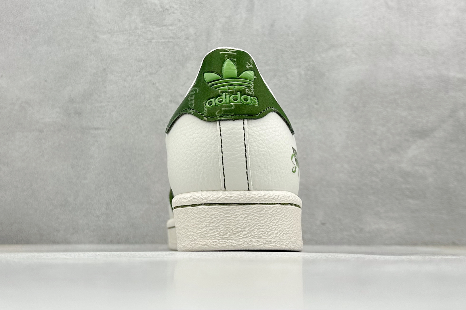 AD Originals Superstar x Supreme 白绿 HS3068