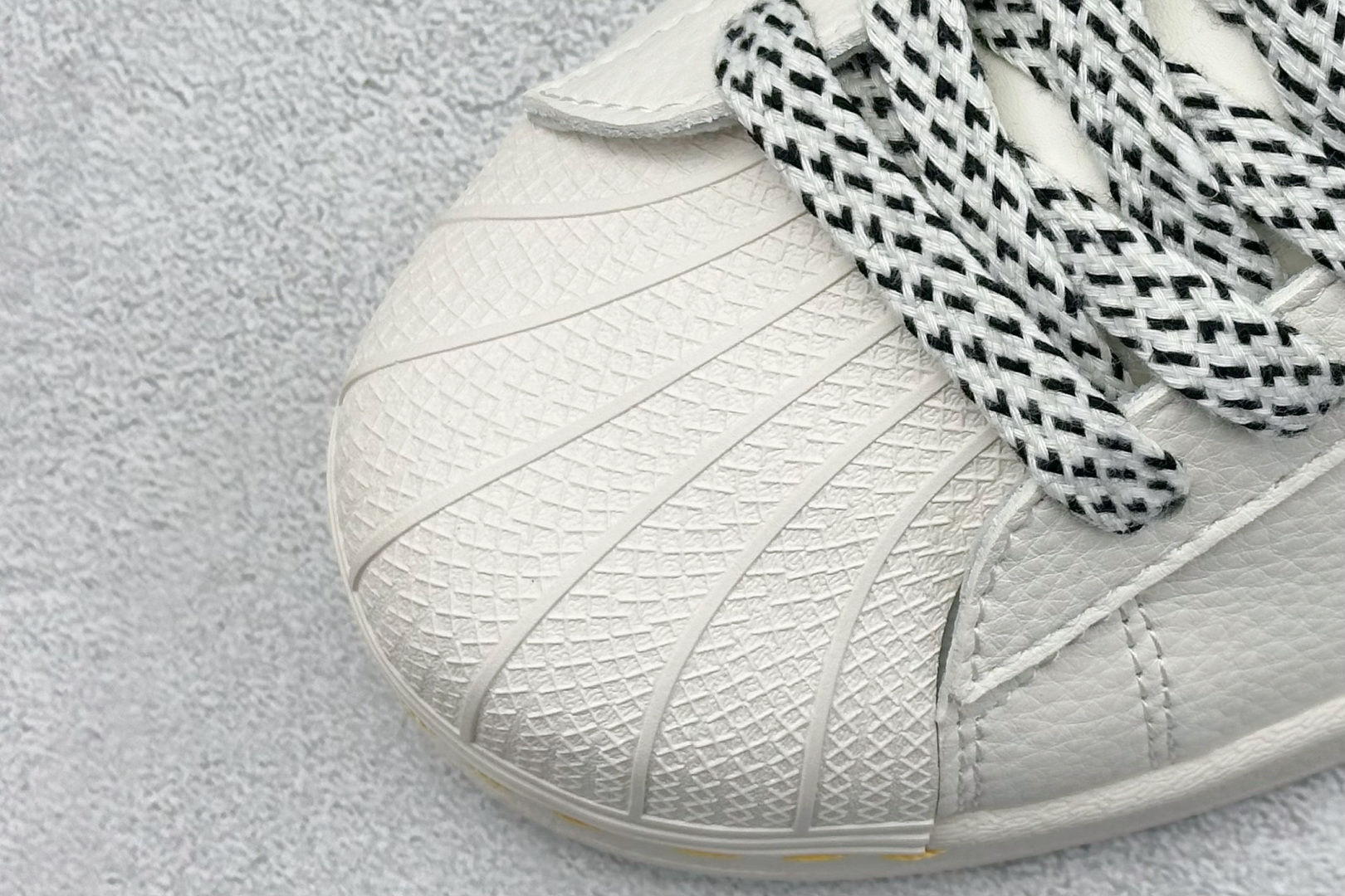 AD Originals Superstar x SU7 Ultra 贝壳头 白灰 JY8916