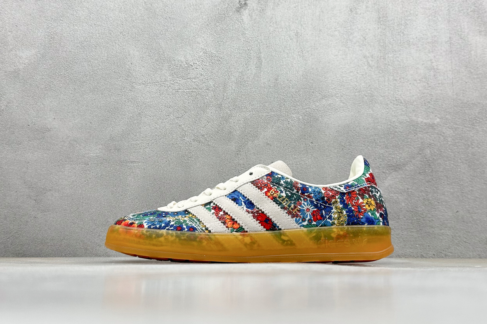 Adidas Originals Gazelle Indoor 三叶草复古休闲防滑耐磨低帮板鞋 JP5309