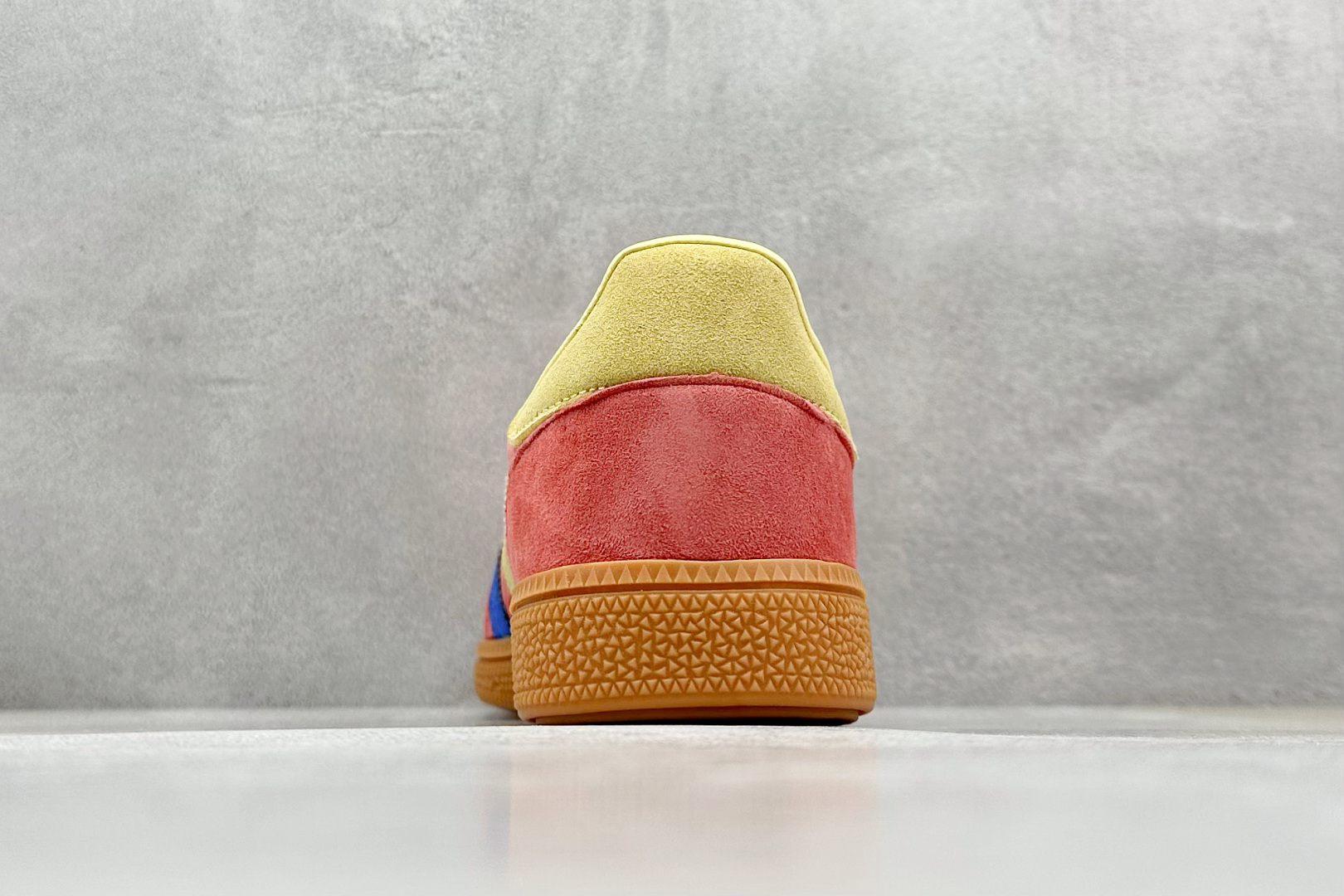 Adidas Handball Spezial 阿迪达斯经典款 复古休闲板鞋 IE1328