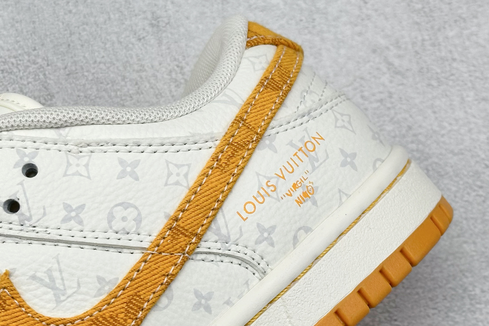 SC版 Nike SB Dunk Low LV联名 米黄牛仔 周年高端定制 低帮休闲板鞋 SC9772-803