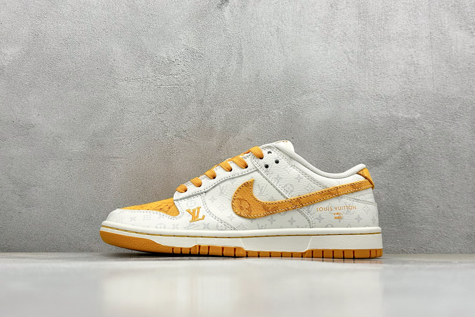 SC版 Nike SB Dunk Low LV联名 米黄牛仔 周年高端定制 低帮休闲板鞋 SC9772-803