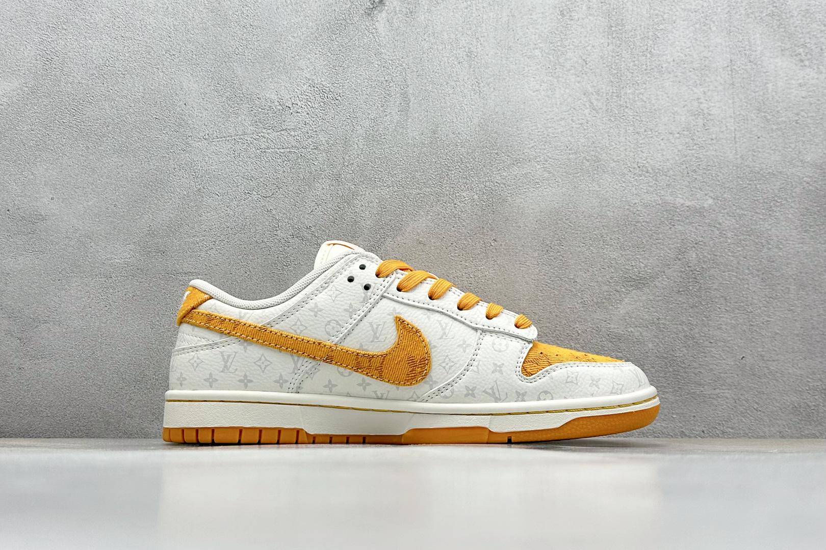 SC版 Nike SB Dunk Low LV联名 米黄牛仔 周年高端定制 低帮休闲板鞋 SC9772-803