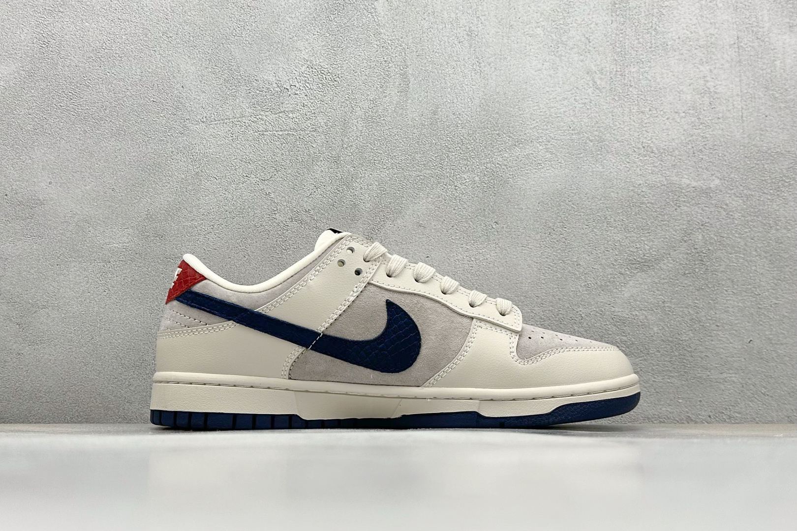 Nike SB Dunk Low LV联名 蓝蛇鳞勾 周年高端定制 低帮休闲板鞋 XX3168-122