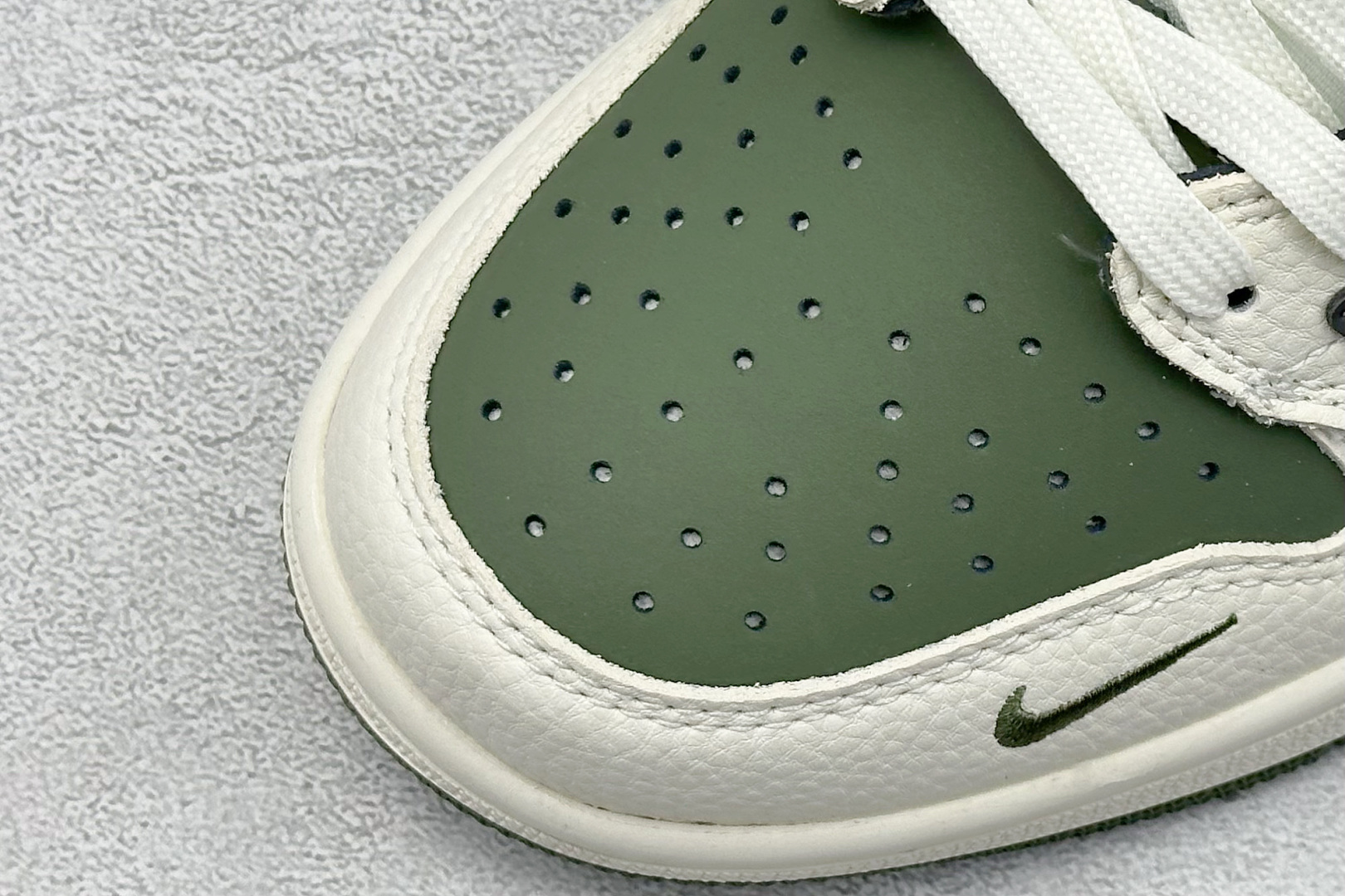 Travis Scott x Fragment Design x Air Jordan 1 Low OG SP AJ1 PALACE联名 米绿黑勾 低帮文化休闲板鞋 XS2024-030