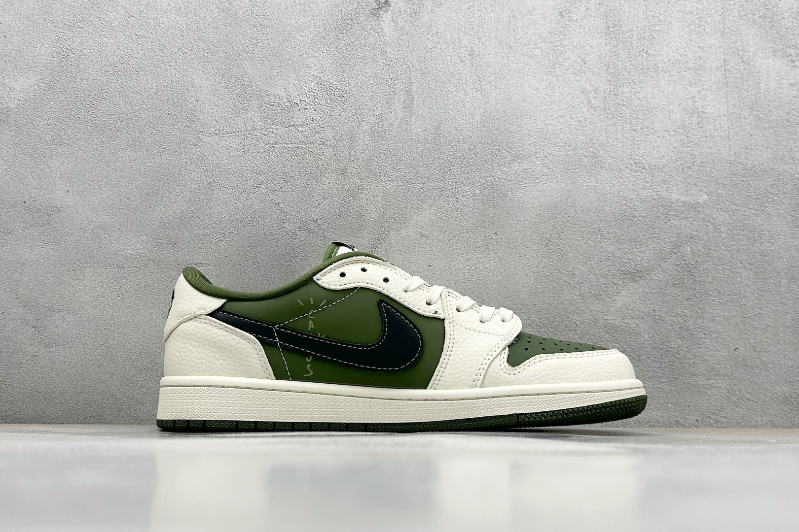 Travis Scott x Fragment Design x Air Jordan 1 Low OG SP AJ1 PALACE联名 米绿黑勾 低帮文化休闲板鞋 XS2024-030