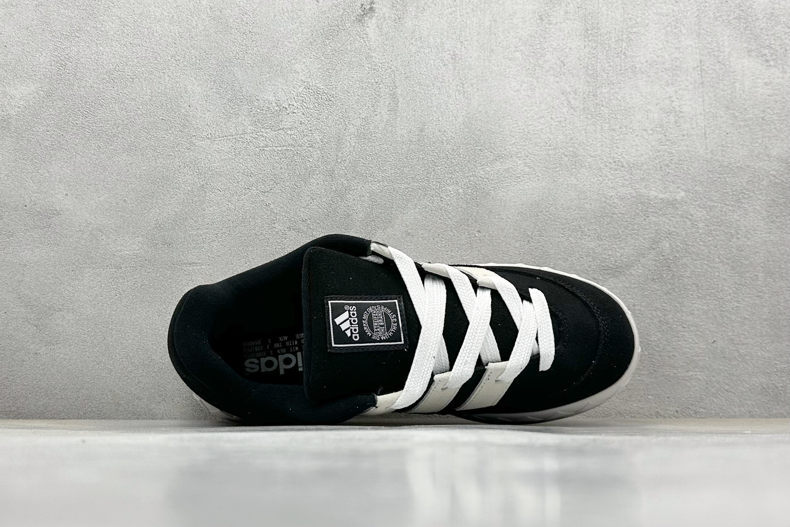 TG版 Adidas Adimatic Low 马蒂奇系列低帮 复古鲨鱼面包鞋运动休闲滑板板鞋 GY5274