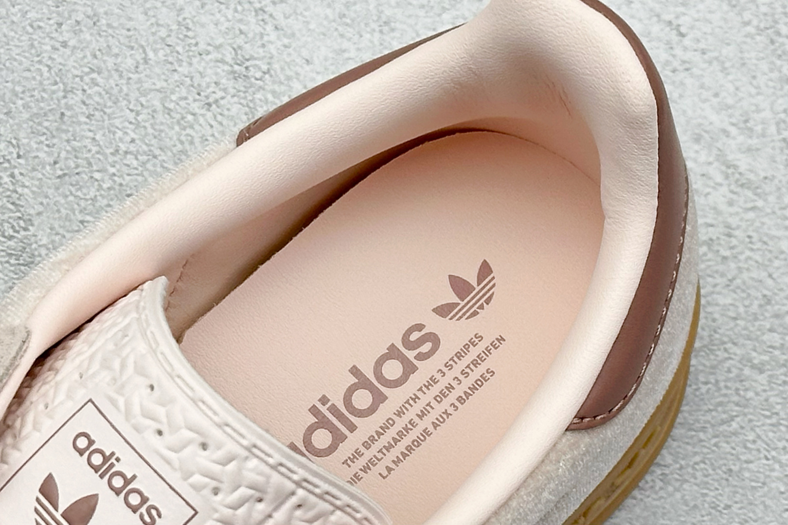 Adidas Originals Gazelle Indoor 三叶草复古休闲防滑耐磨低帮板鞋 JR0232